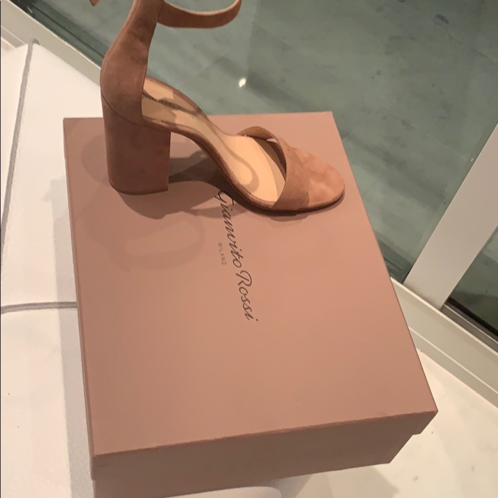 Shoes - Picture 2 of 4